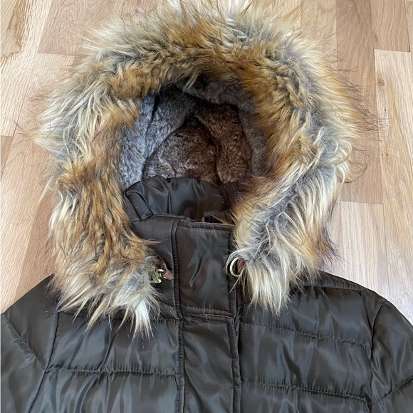 Vince Camuto Olive Puffer Jacket - Picture 6 of 8